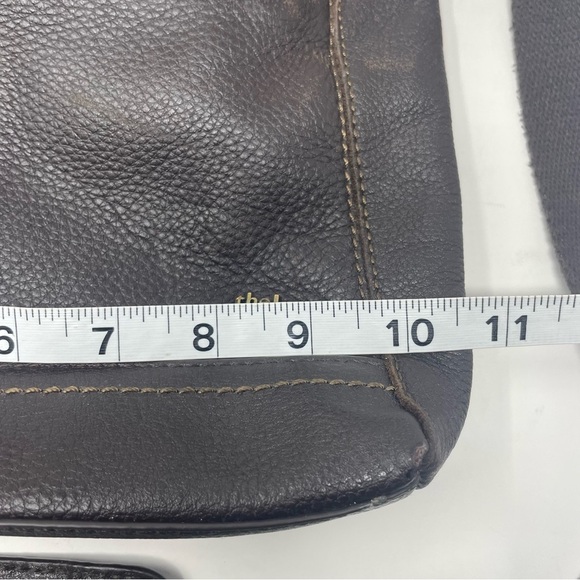 The Sak Brown Leather Crossbody Purse – Adjustable Strap - Picture 5 of 11